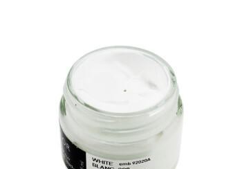 小白鞋破皮了怎么修补