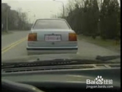 精确判断车距的方法