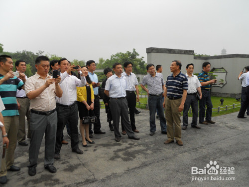 敬业精神怎么形容