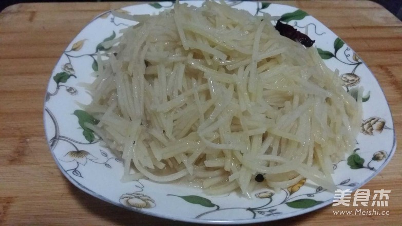 醋溜土豆丝的做法