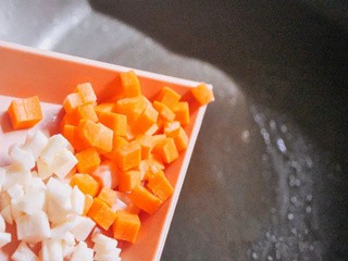 三彩鲜虾粥怎么做？