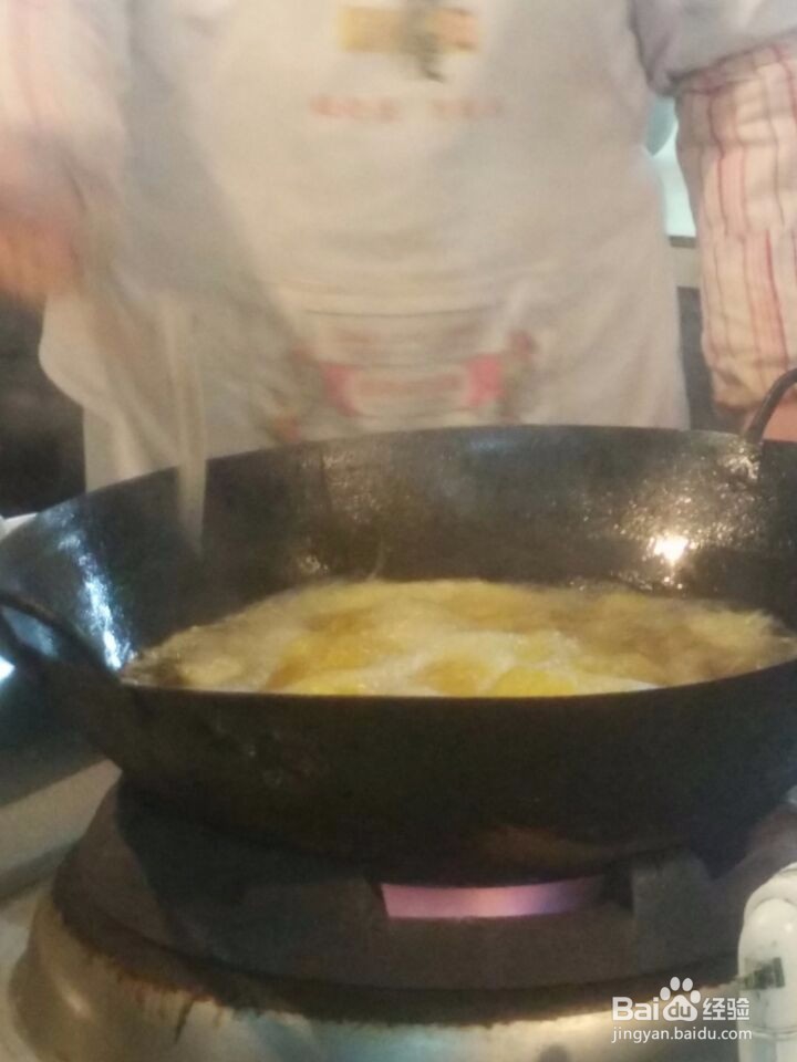 怎么做软炸带鱼？软炸带鱼的制作方法