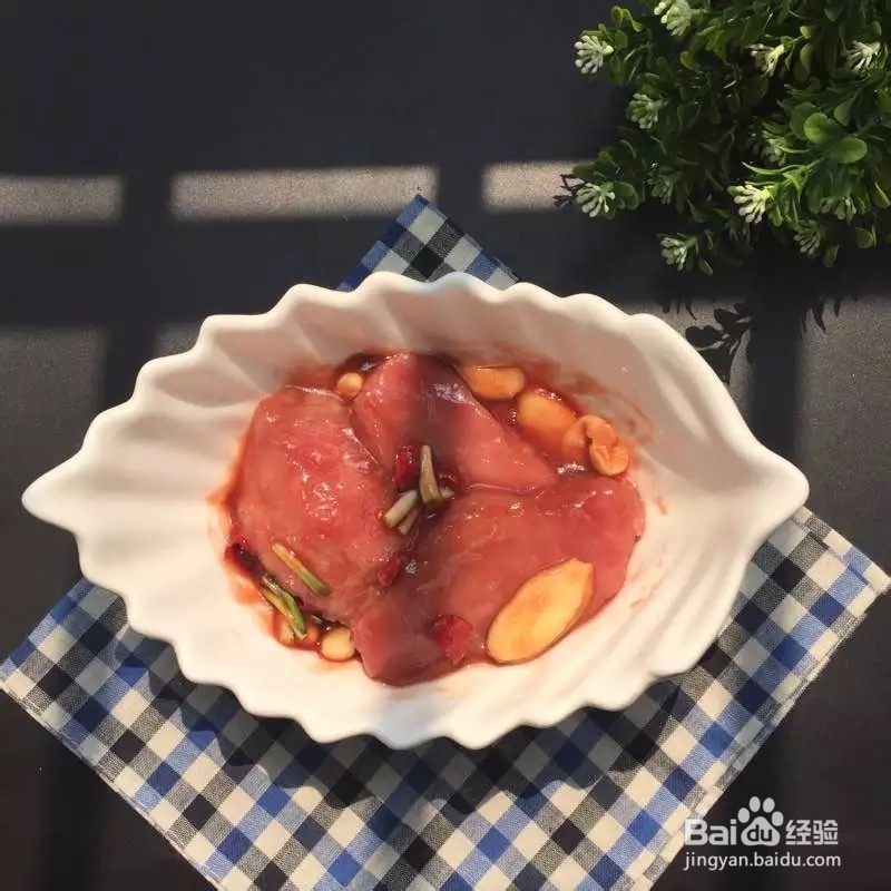 无敌简单，比买的要好吃100倍【蜜汁叉烧】