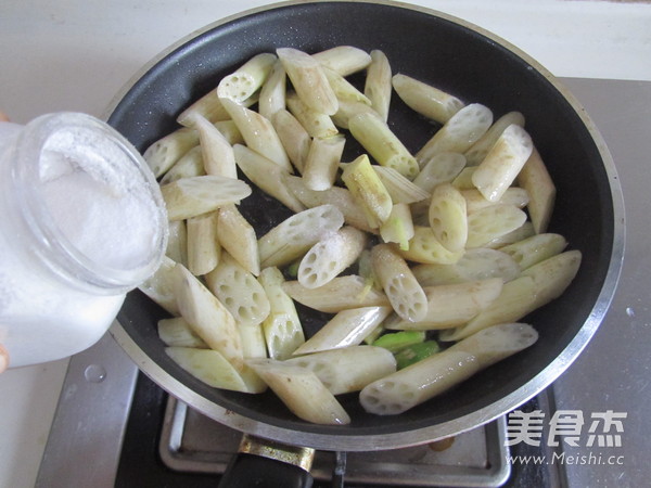 清炒藕带的做法