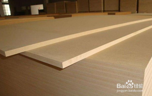 中密度纤维板的衣柜和颗粒的,哪个环保?