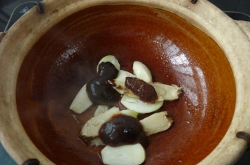 肉丸海鲜杂菜煲