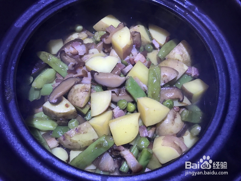 应该这样做香菇腊肉焖饭