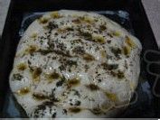 洞洞更大的佛卡恰Focaccia面包