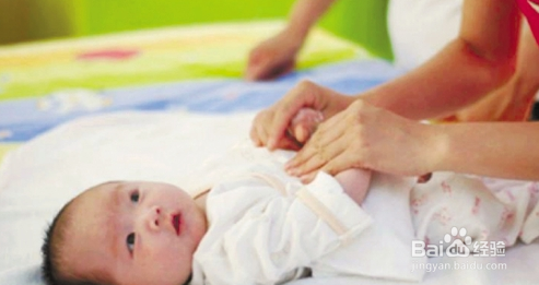 新生儿洗澡要注意些什么？