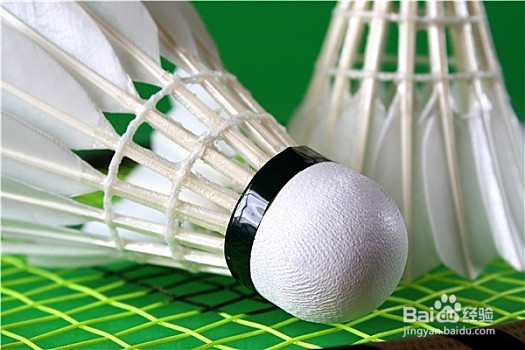 打羽毛球的技巧：四方球技巧