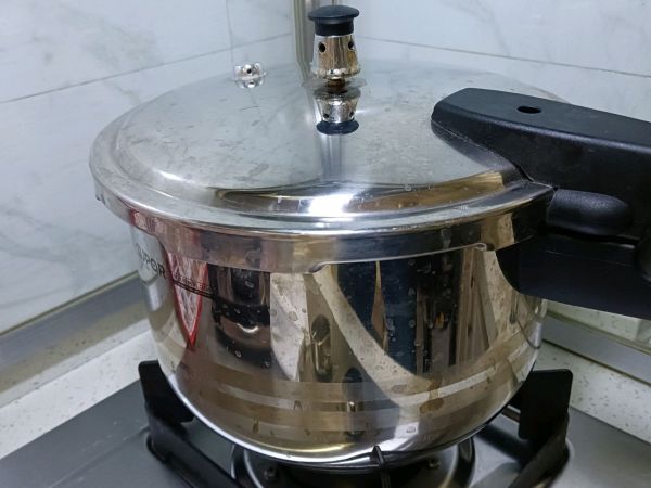 暖胃地瓜小米粥