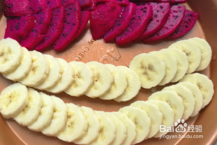 如何做出美味可口的烤酸奶?