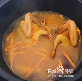 虫草花乳鸽汤