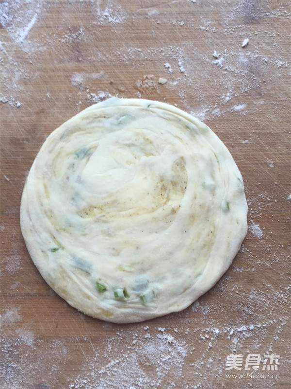 五香葱油饼的做法