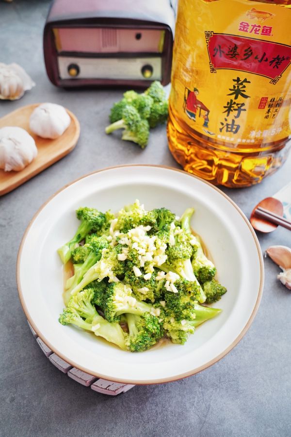 清炒蒜蓉西兰花