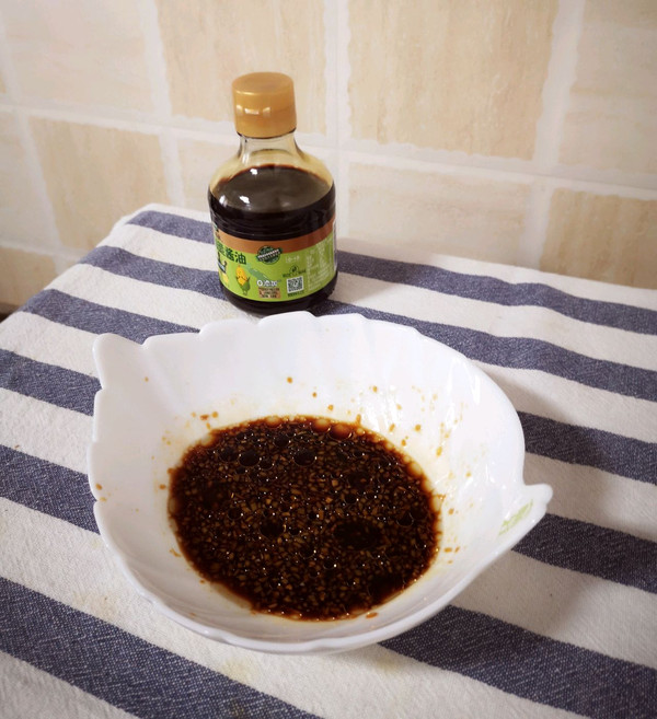 凉拌金针菇什锦菜