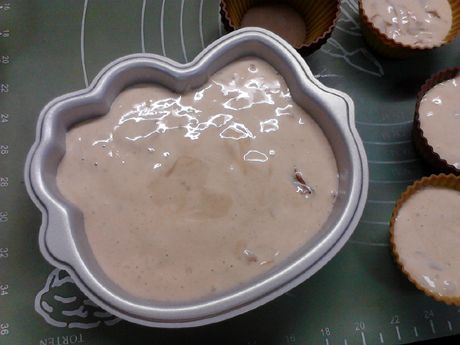 凯蒂猫玫瑰海绵蛋糕