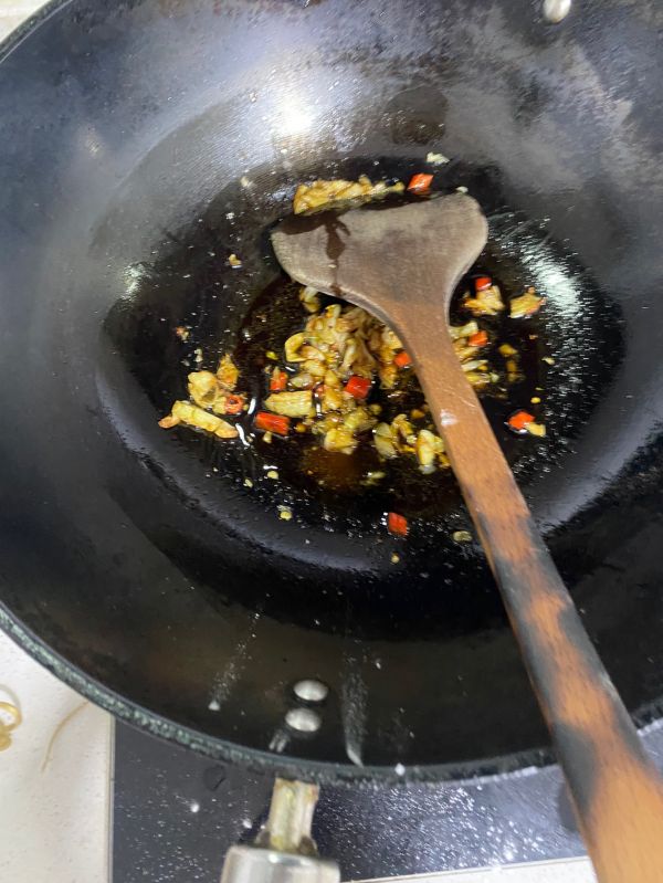 酸酸辣辣秘制凉拌贡菜