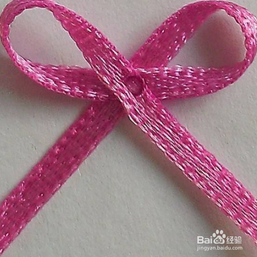 两根带子如何打蝴蝶结