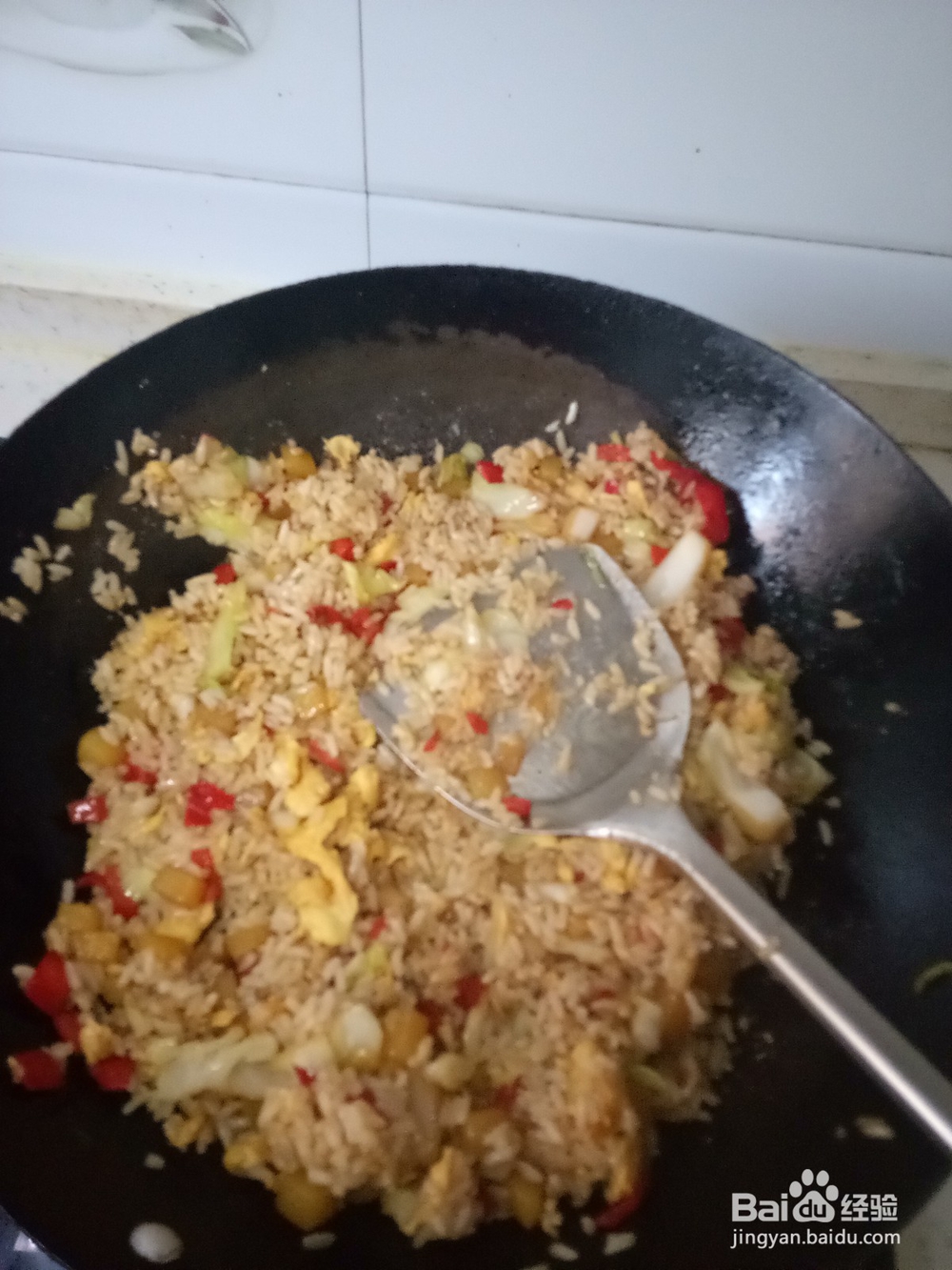 土豆红椒包菜鸡蛋炒饭
