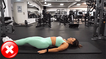 腹肌锻炼中常见的错误动作与纠正方法