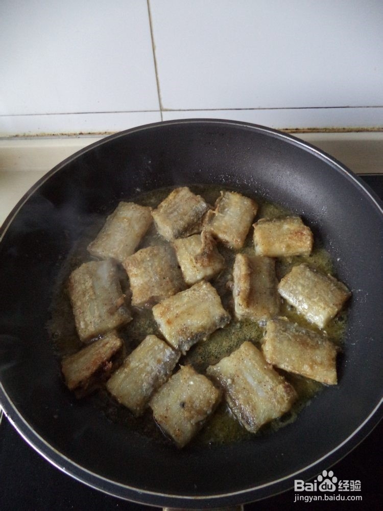简单却好吃的干煎带鱼