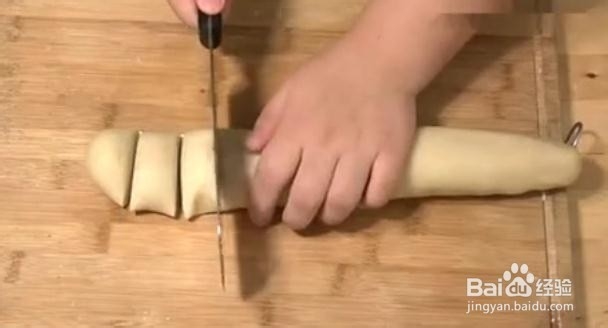 怎样做好榨菜鲜肉月饼呢