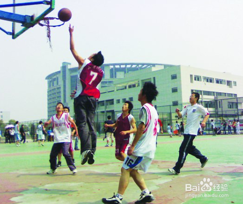 打篮球怎样掌握好发力?