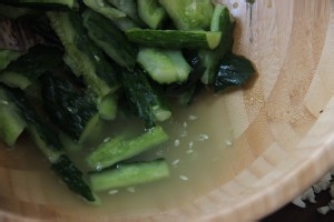 如何做酸辣拌黄瓜