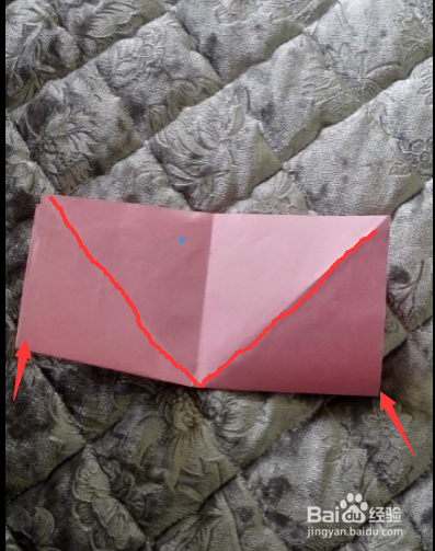 如何折出好看的百合花