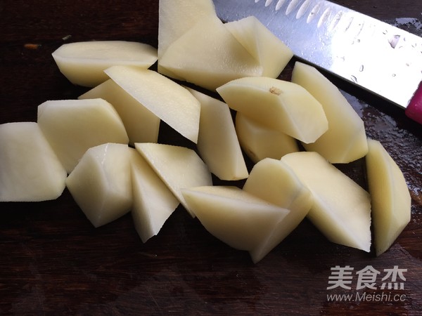 熊猫咖喱牛肉饭