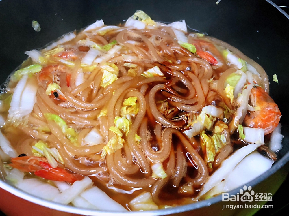 香浓的焖烧大虾白菜粉条