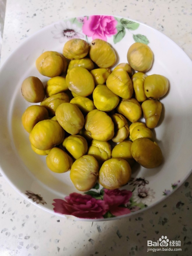 如何简单快速剥生栗子