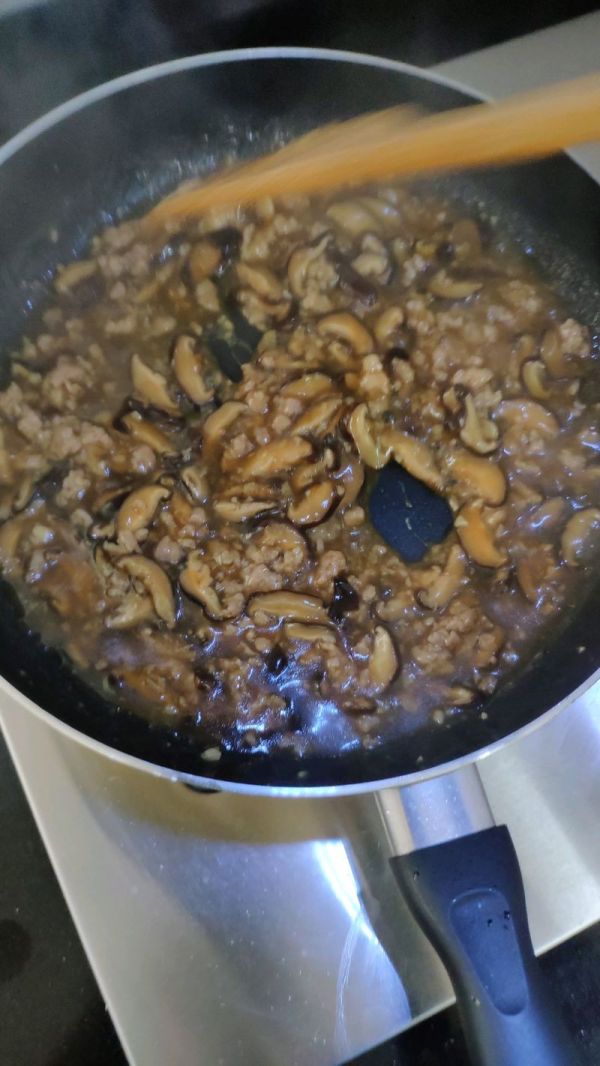 冬菇肉沫酱豆腐滑蛋