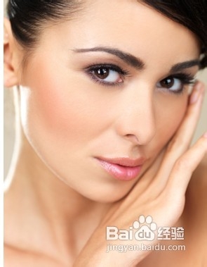 春天如何祛痘？小心走入祛痘误区