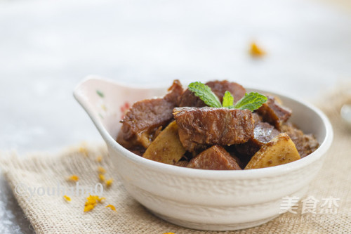 美食/营养 > 荤菜 |浏览: 37 |更新: 2020-10-01 08:55陈皮卤牛腩是一