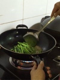 正宗干煸四季豆的做法四川干炒四季豆的做法