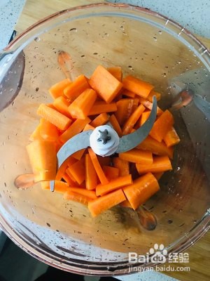 如何做出好吃的胡萝卜鸡蛋饼