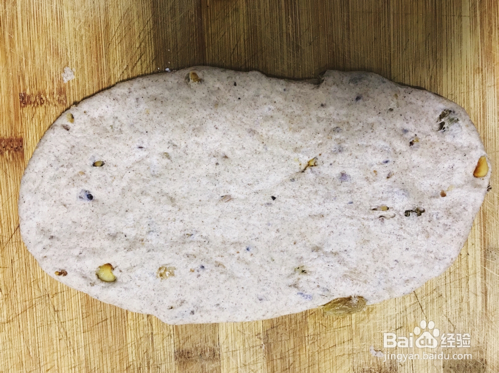 小孩子超喜欢的全麦葡萄干核桃仁面包