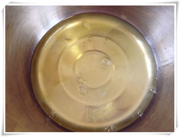 葡萄干戚风蛋糕卷