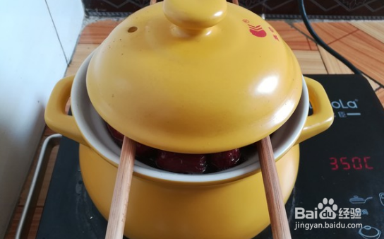 银耳红枣羹的做法