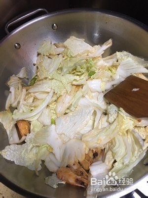 白菜炖虾的做法