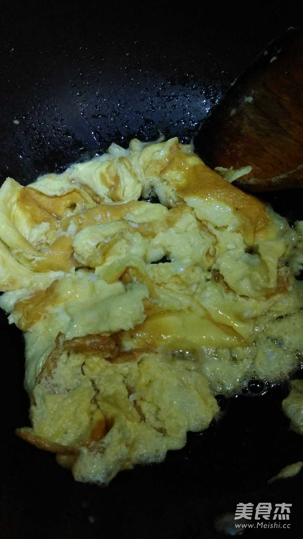 洋葱香肠炒鸡蛋