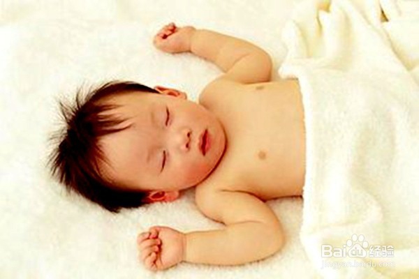 怎样从孩子睡觉的姿势发现疾病