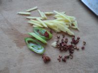 小鸡炖板栗的做法