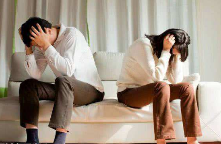 You are being difficult.像这样的句子应该怎样翻译，这句话是谚语吗