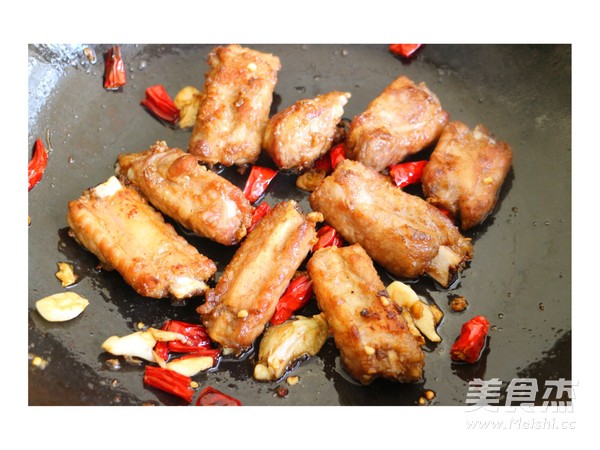 蒜香椒盐排骨