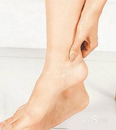 神奇去除喉咙卡鱼刺 的简单方法