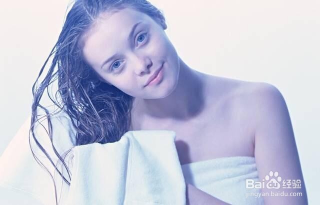 头皮屑多适合用什么洗发水呢?