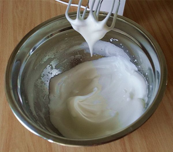 轻乳酪拉花蛋糕